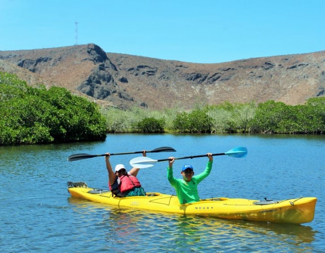 Navega con los kayaks